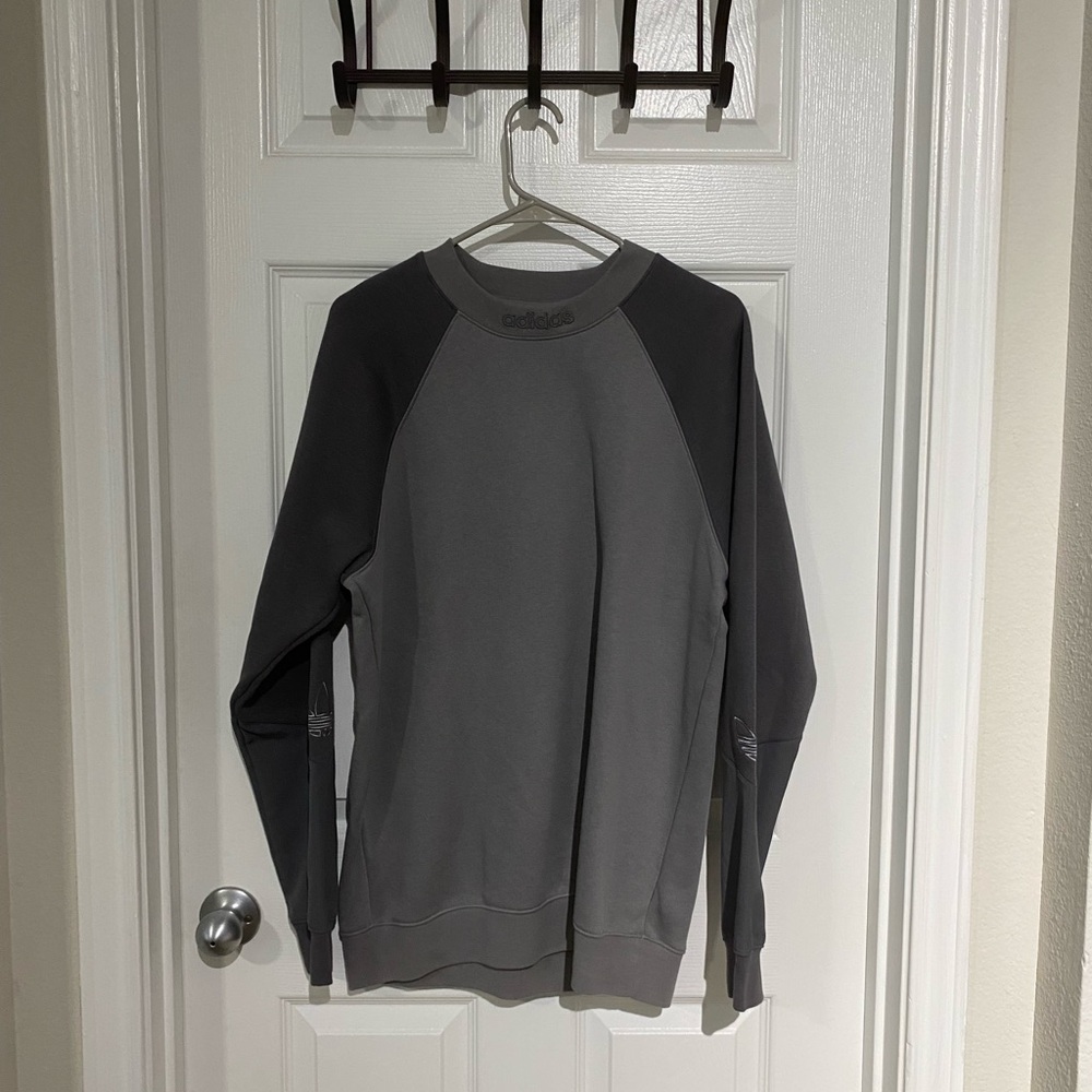 Adidas Gray Crewneck Sweatshirt Men Women Unisex Comfortable Loungewear Sport
